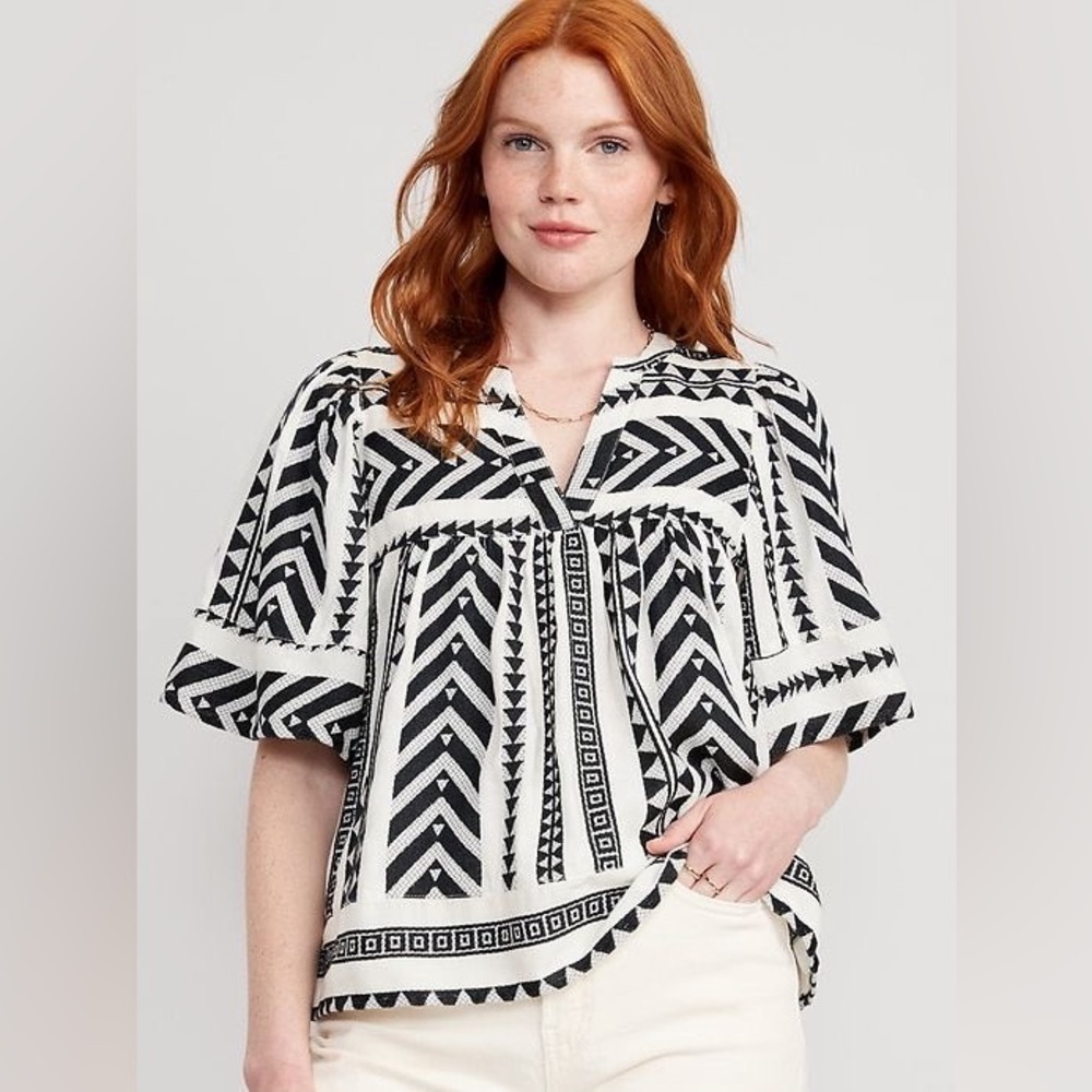 Old Navy Geo Print Short Sleeve Top